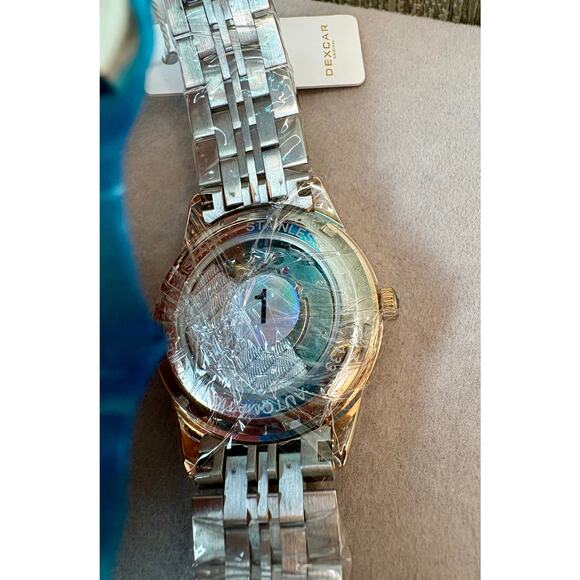 NWT Stunning 2-Toned Moissanite Self-Wind Watch w/ Red Face - Picture 5 of 11